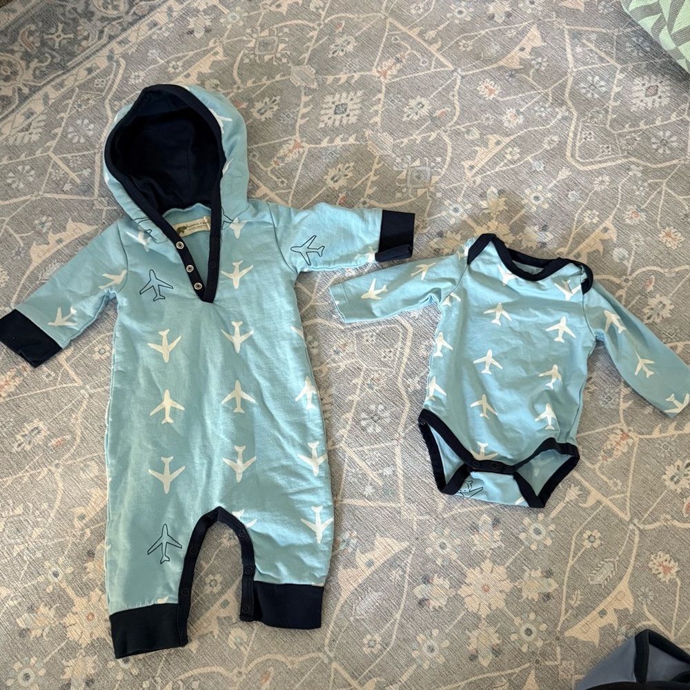 Sky Blue Airplane Print Kids Bodysuit Set